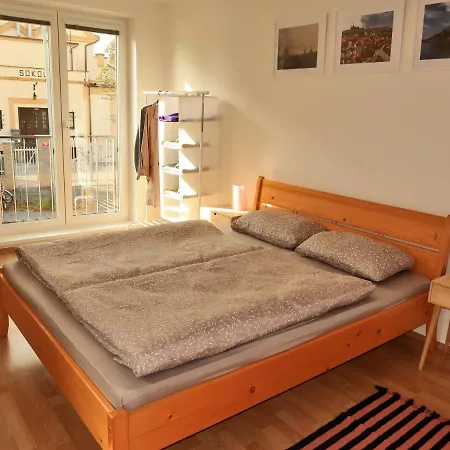 Oscar'S Prague Apartment Near The Metro Exterior photo