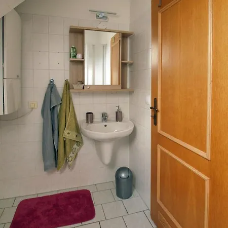 Oscar'S Prague Apartment Near The Metro Exterior photo