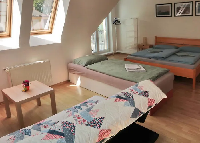 Oscar\'S Prague Apartment Near The Metro